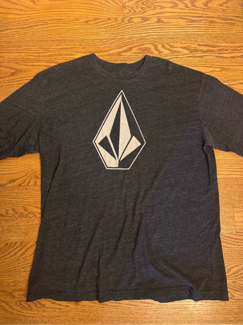 Mens Volcom t-shirt